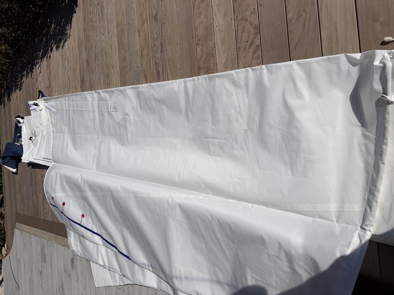 Mainsail New unused for Jeanneau 410 or equivalent