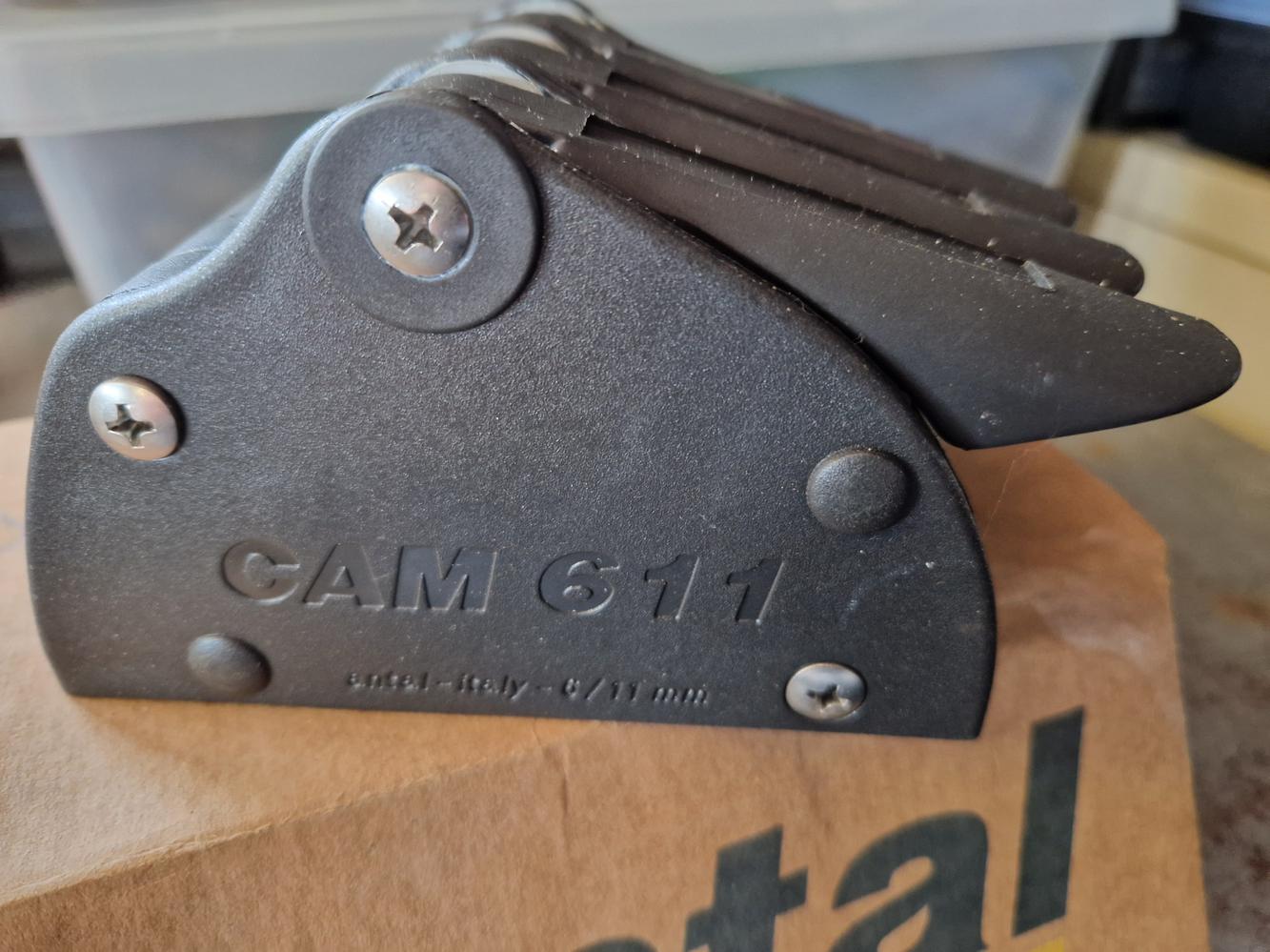 Bloqueur triple antal