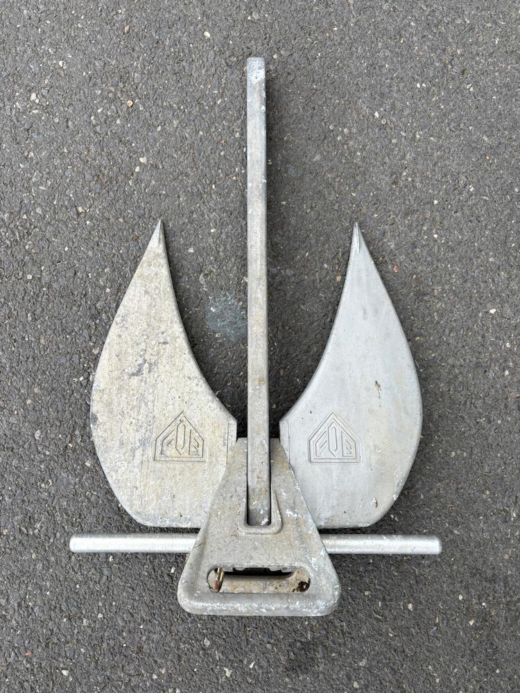 Ancre FOB Light E14a