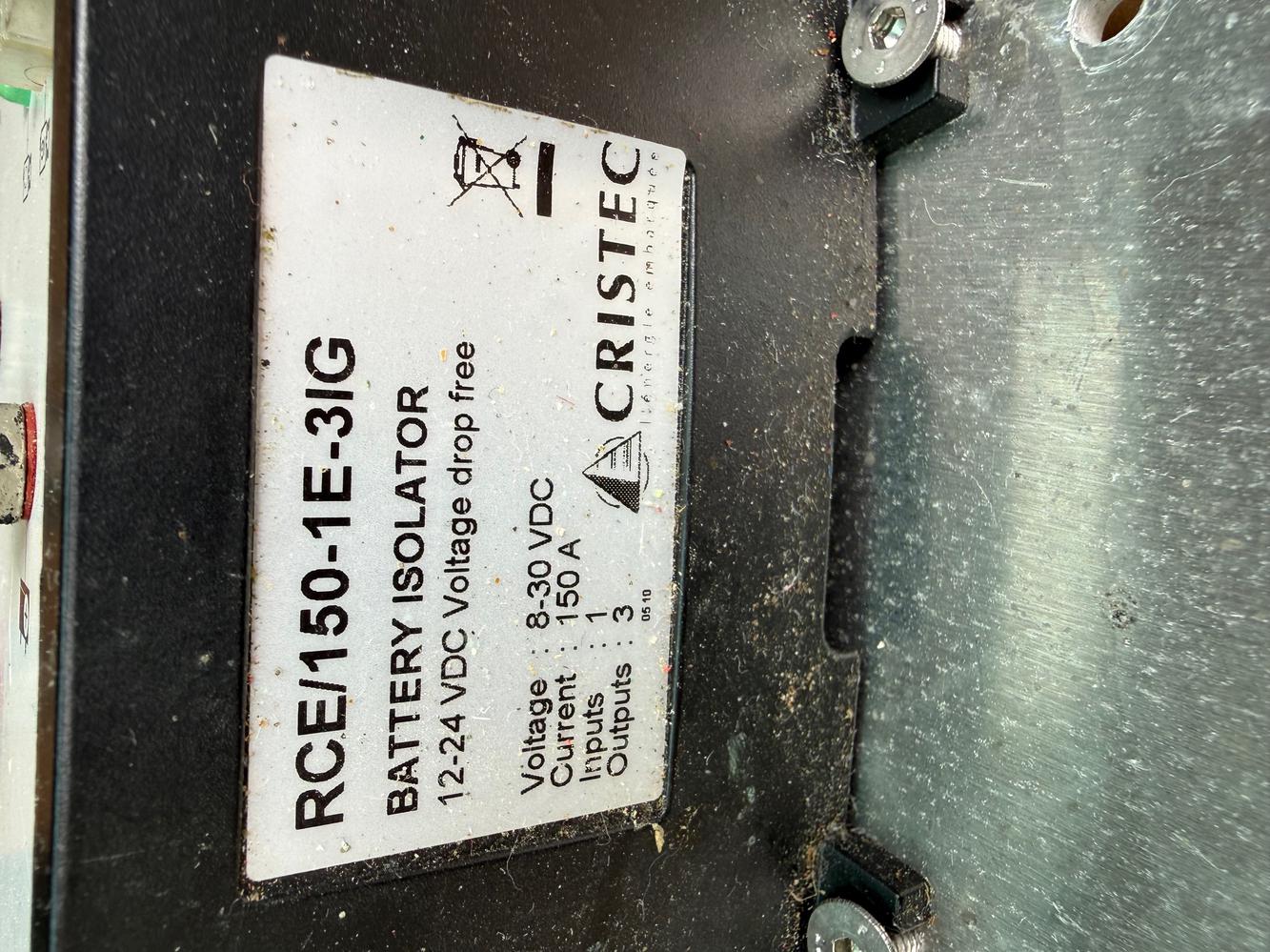 REPARTITEUR ISOLATEUR CRISTEC 8/30 V DC.150A