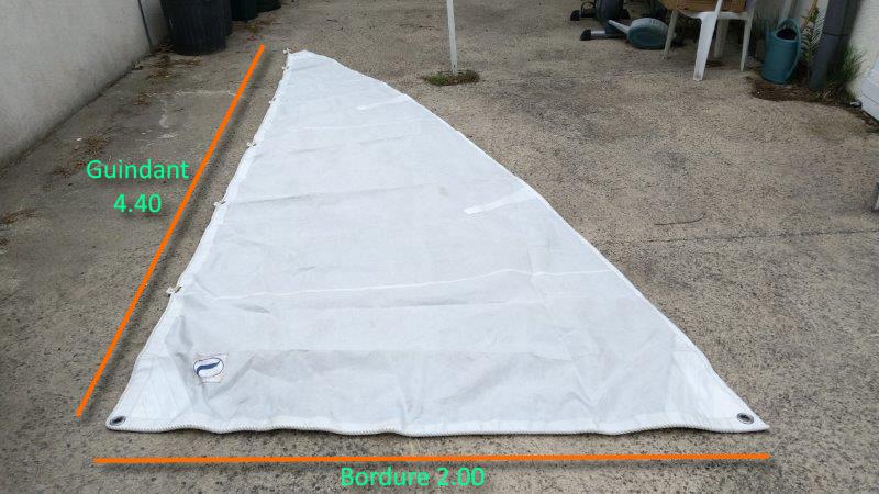 Grand voile petit voilier