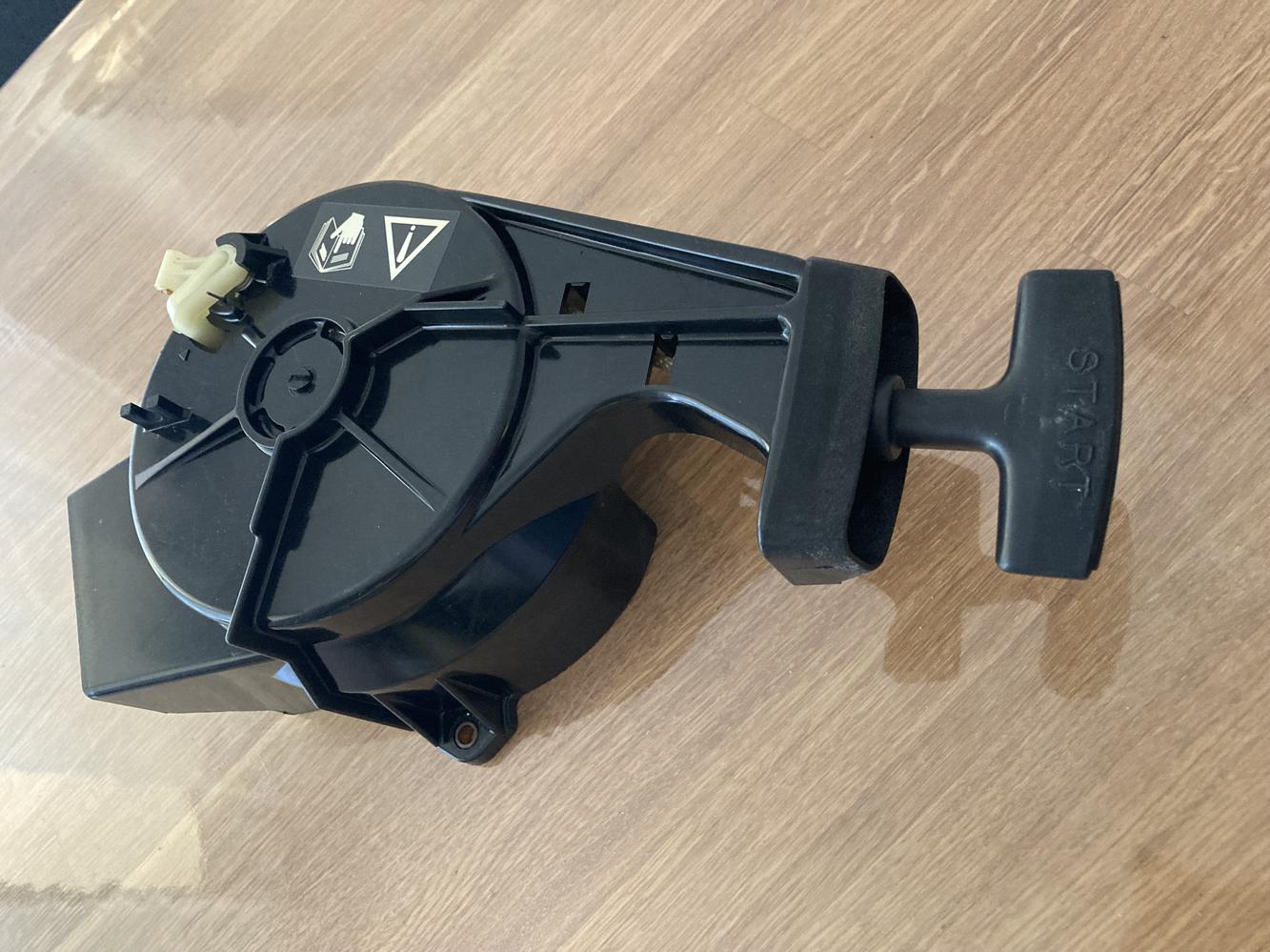 Lanceur pour moteur hors bord suzuki 4 à 6 cv 4 te