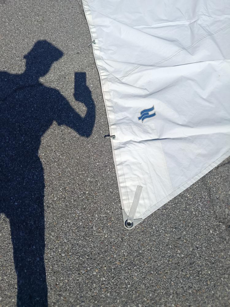Headsail