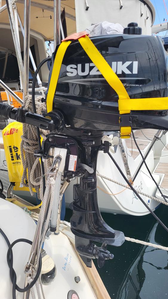 Moteur SUZUKI DF4A Arbre court 4cv état neuf 2023