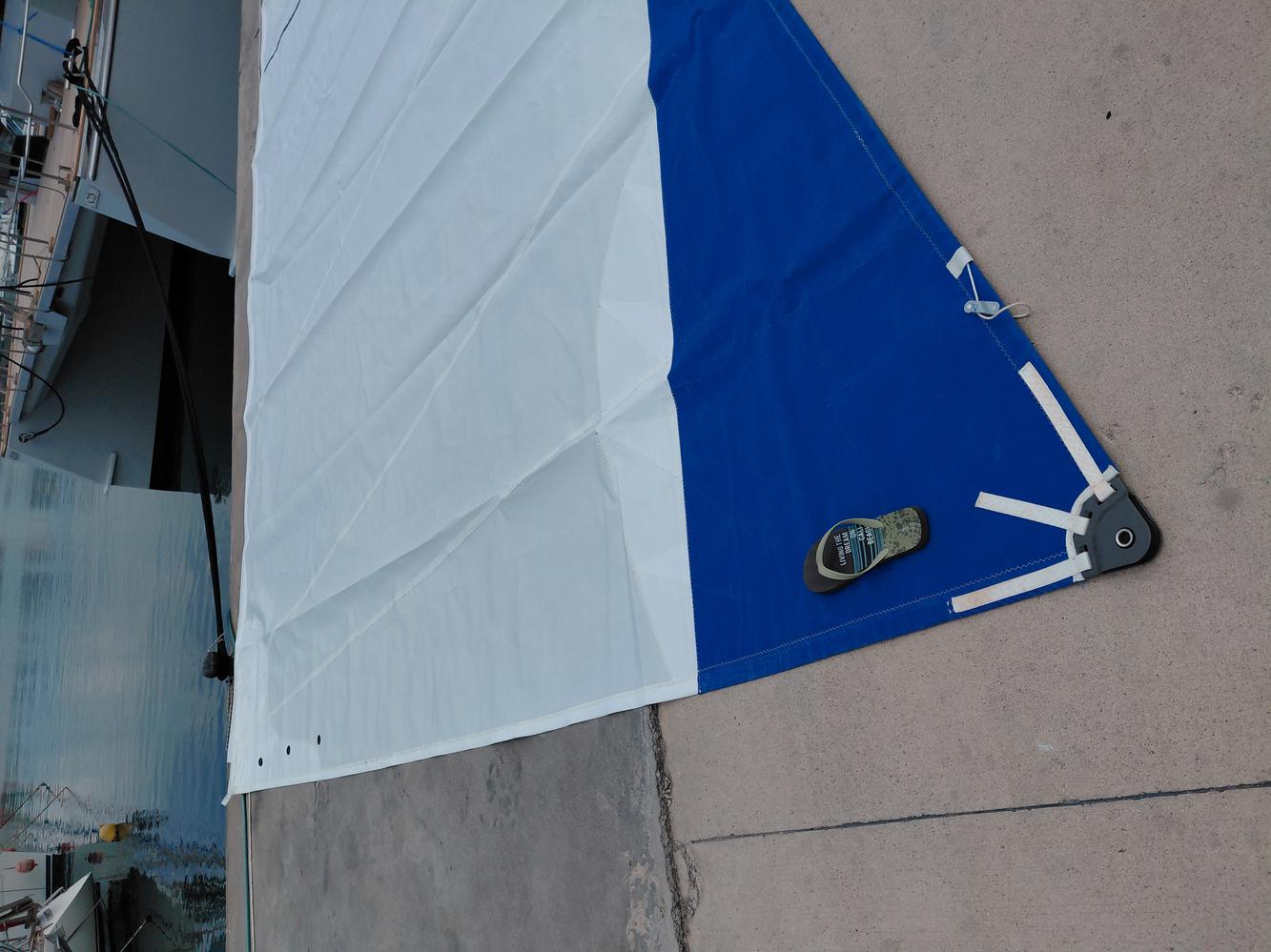 Grand voile sur enrouleur sun odyssey 40