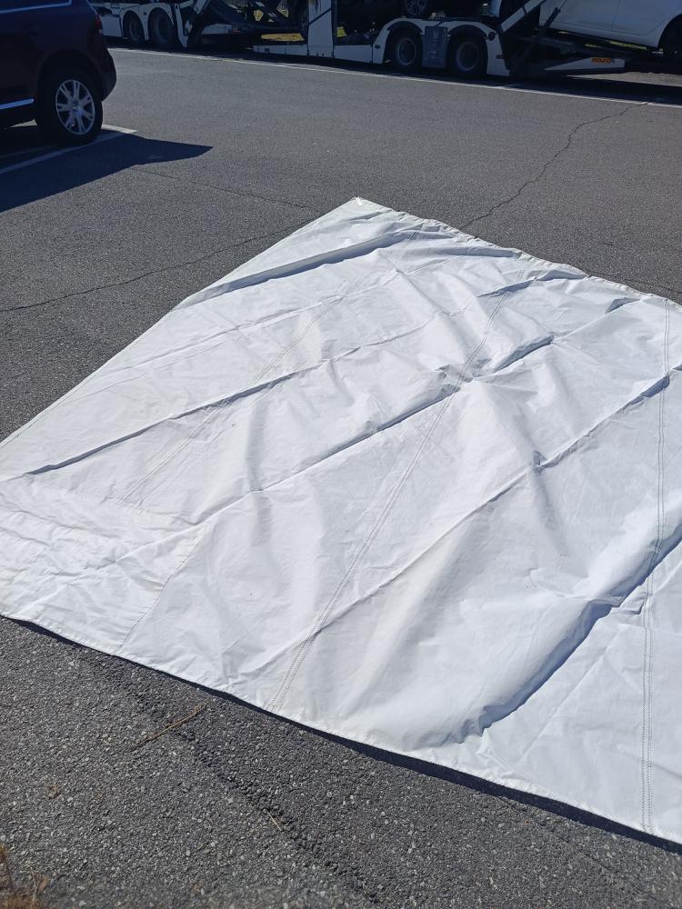 Headsail
