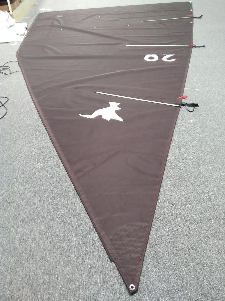 Grande voile Cormoran
