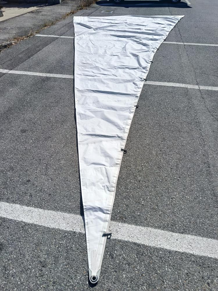 Headsail