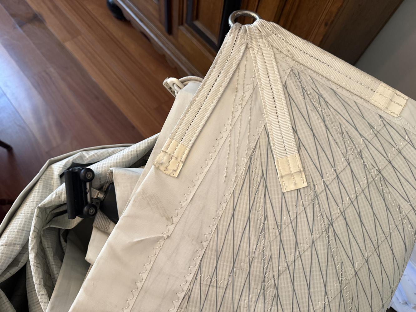 Grand-voile Jeanneau 440 performance