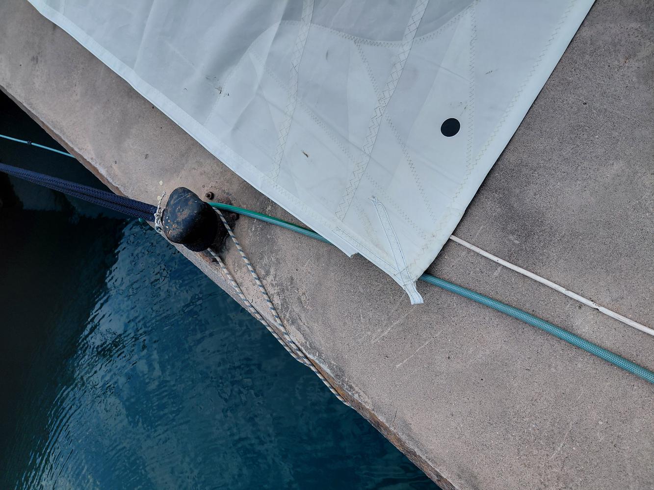 Grand voile sur enrouleur sun odyssey 40