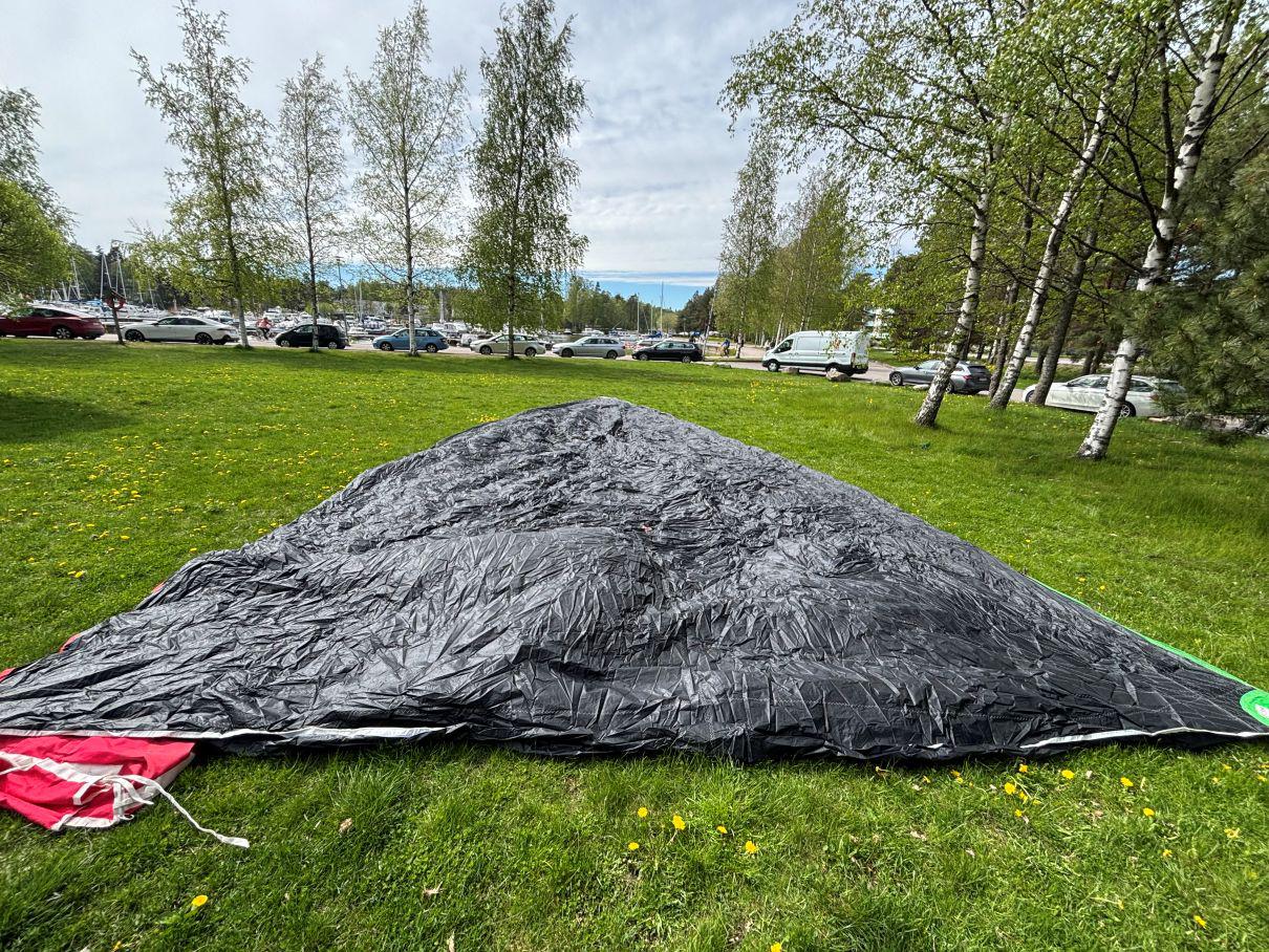 One Sails S4  95m2