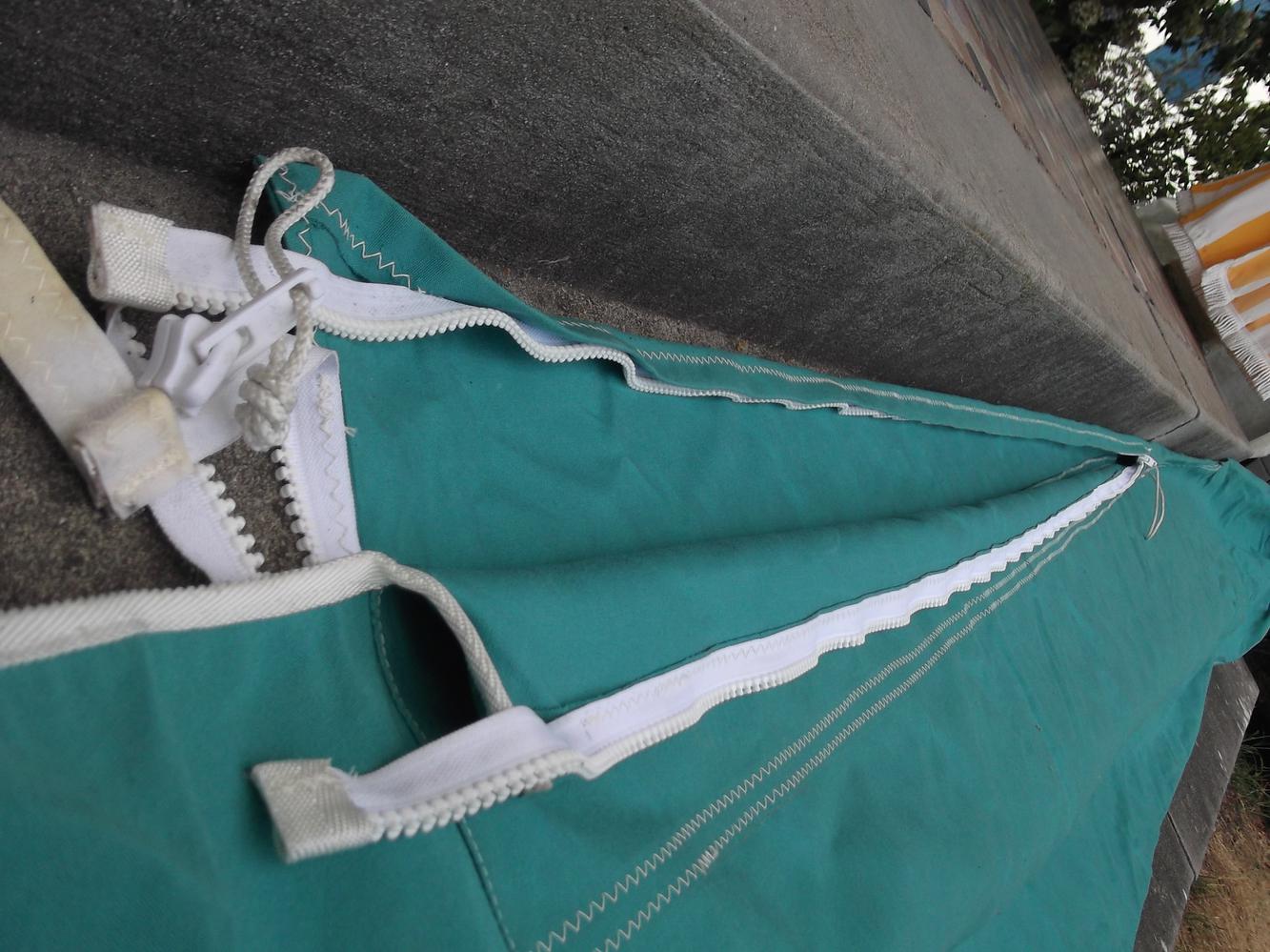 Taud de grand voile neuf L3,65m