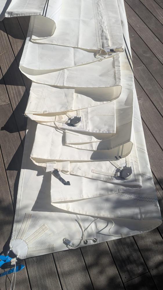 Grand voile d'Océanis 423