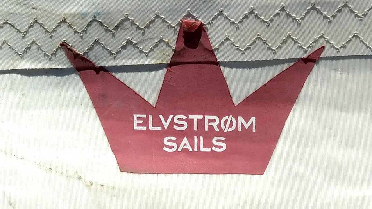 Grand Voile Elvstrom Très belle